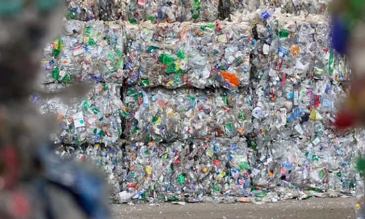 Tout recycled plastic bottles